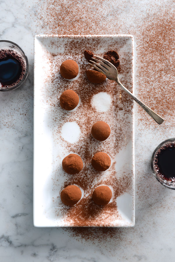 Espresso with chocolate and coffee cream — photo 4