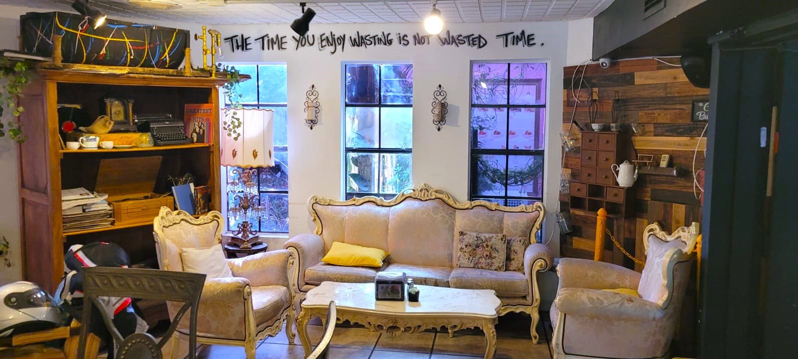 Neverland Coffee Bar — photo 3