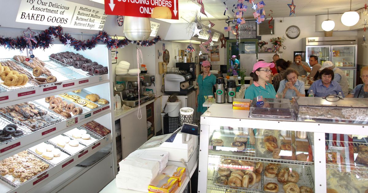 Peter Pan Donut & Pastry Shop — photo 2