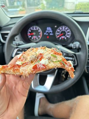 Leonardi's Pizza — photo 4
